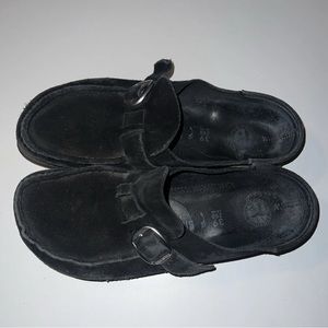 Birkenstock Buckley style in black